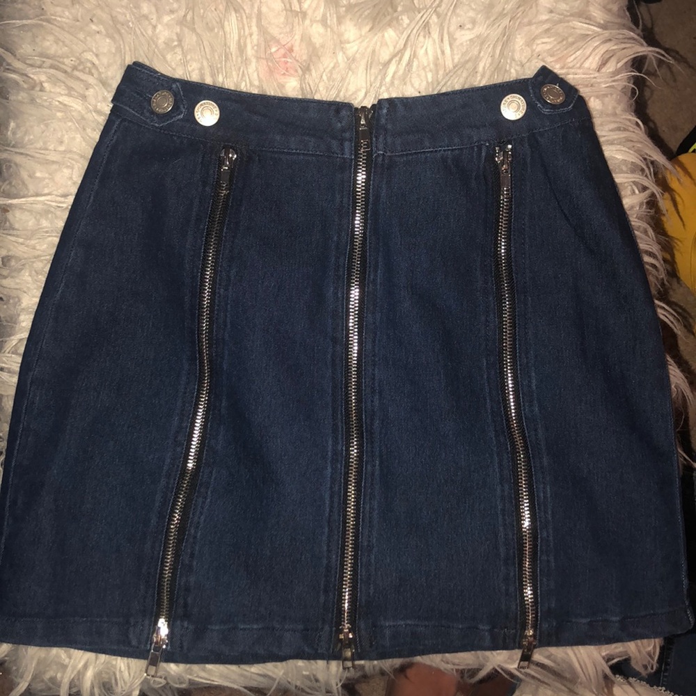 denim skirt